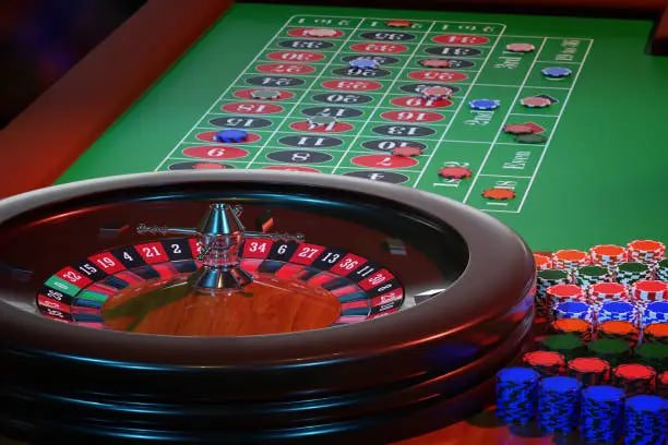 Giao diện nền tảng aaavip với sportsbook, slot online và live casino trên điện thoại di động